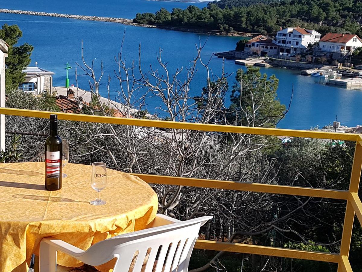 Seaside Terrace Apartments: Spacious Seaview with Free Amenities Sali Exterior photo
